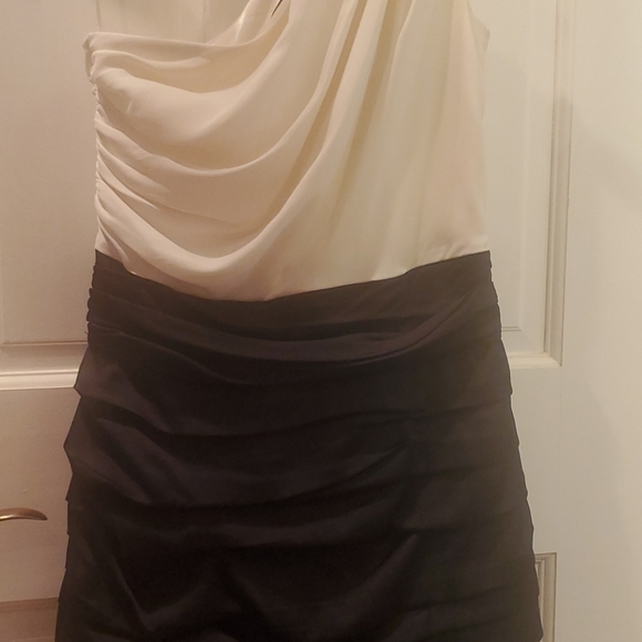 1-shoulder Express Dress - Picture 4 of 4